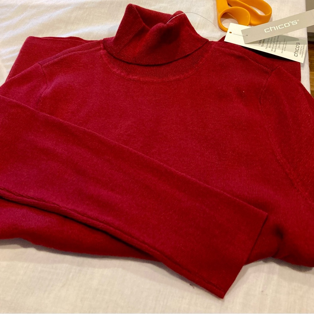 Chico’s Pullover Turtleneck in Enamel Red. NWT